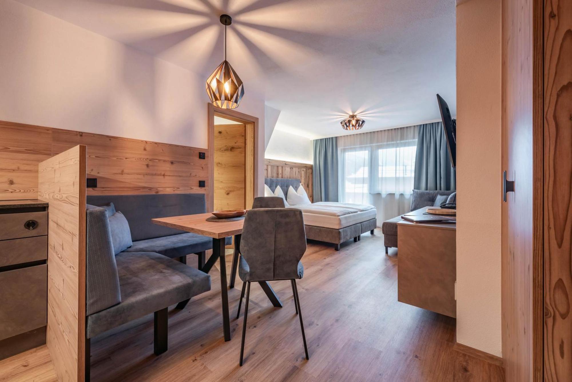 מאיירהופן Montana Apartments מראה חיצוני תמונה