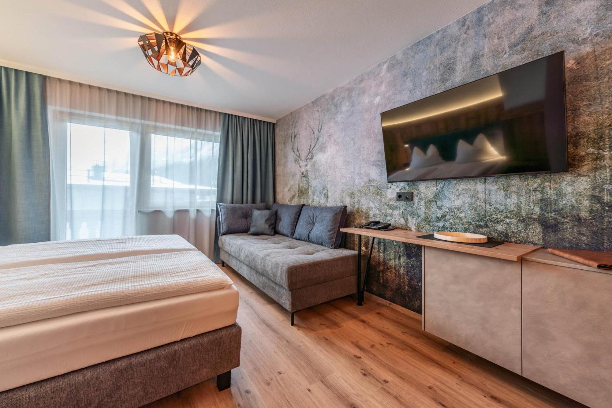 מאיירהופן Montana Apartments מראה חיצוני תמונה