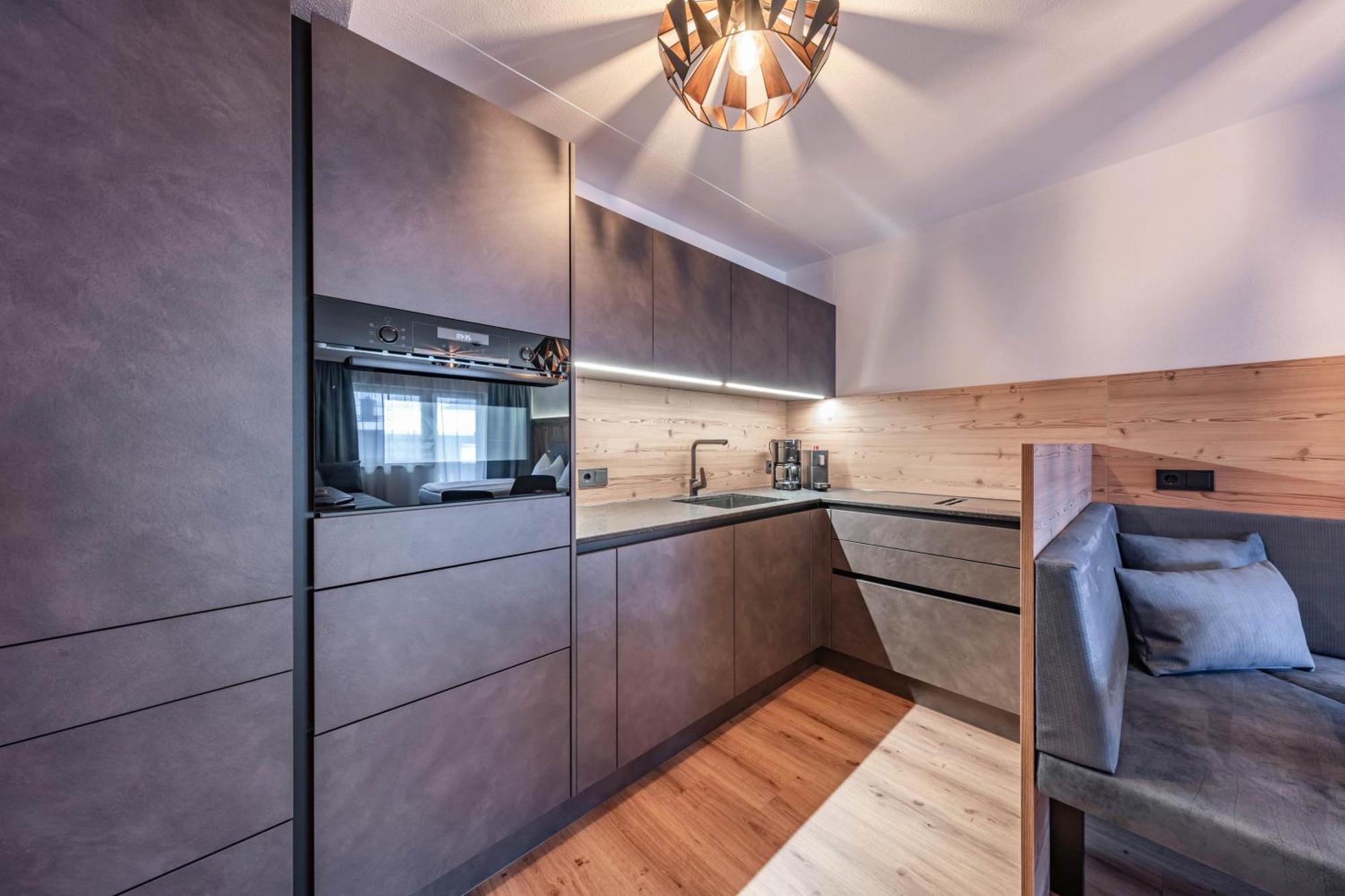 מאיירהופן Montana Apartments מראה חיצוני תמונה