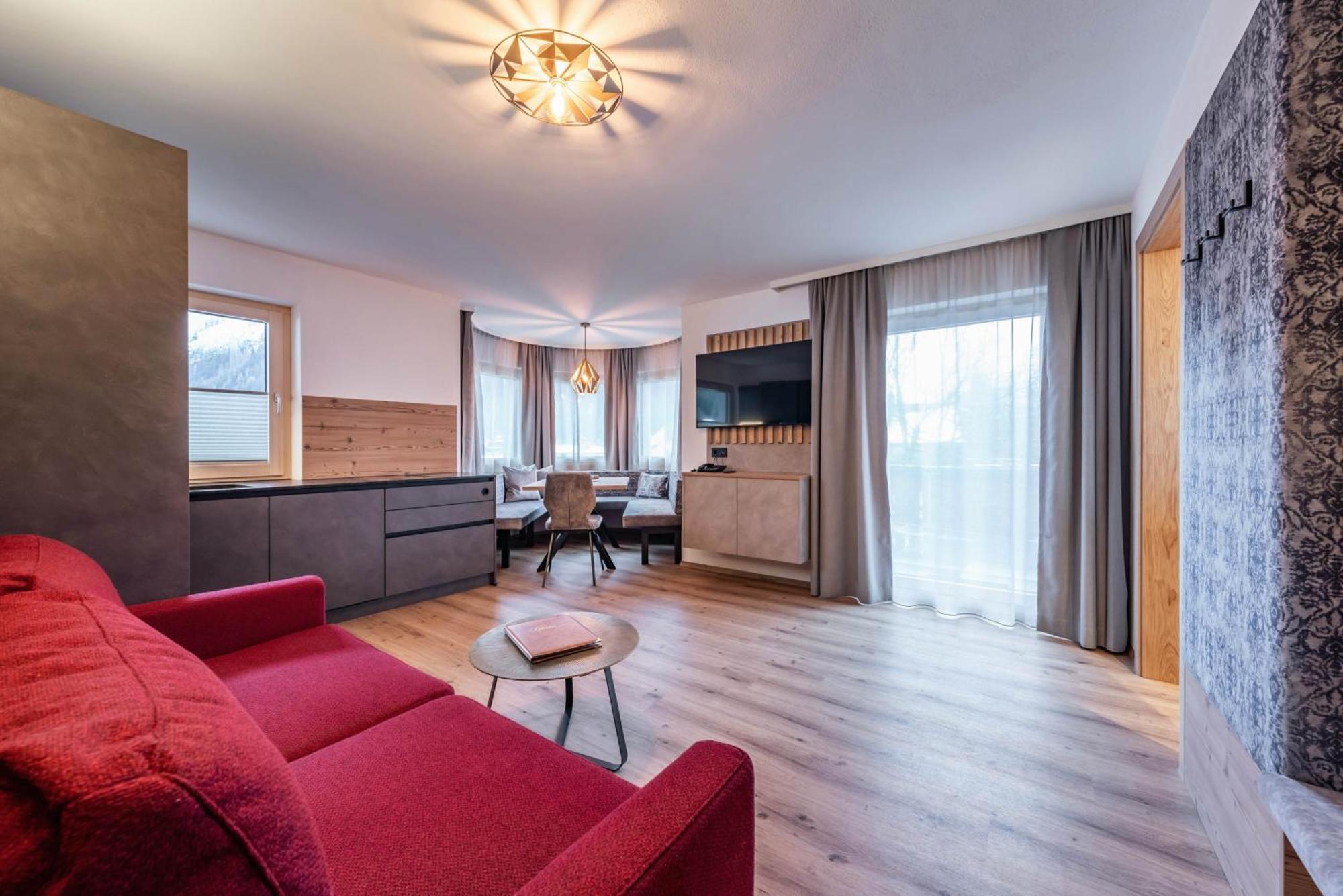 מאיירהופן Montana Apartments מראה חיצוני תמונה