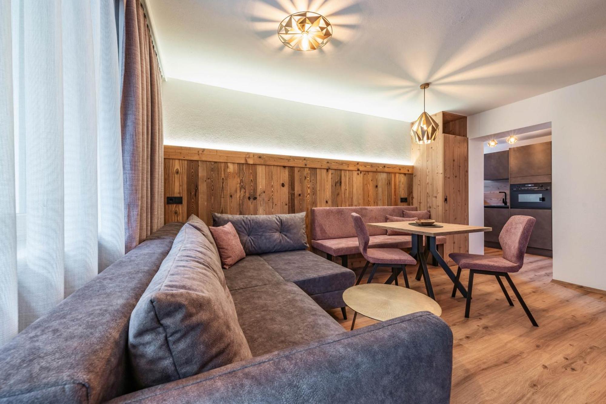 מאיירהופן Montana Apartments מראה חיצוני תמונה