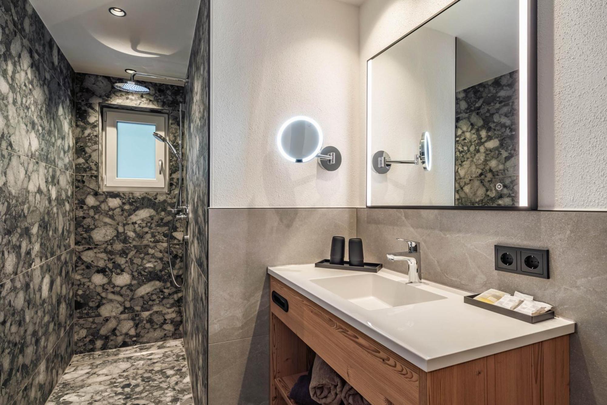 מאיירהופן Montana Apartments מראה חיצוני תמונה